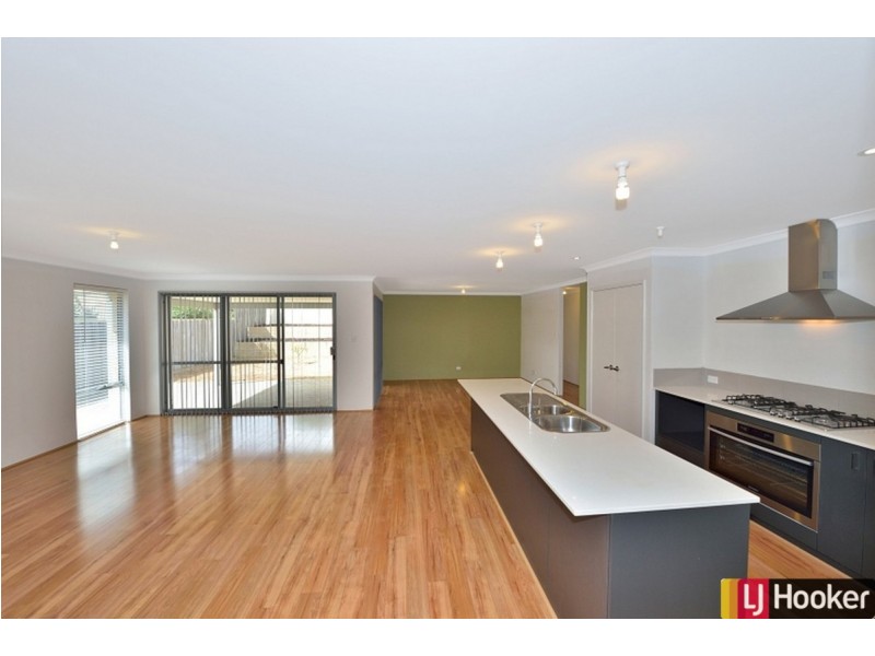 13 Scarab Court, Halls Head WA 6210