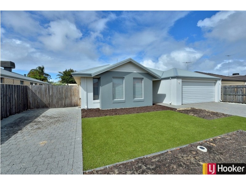 13 Scarab Court, Halls Head WA 6210