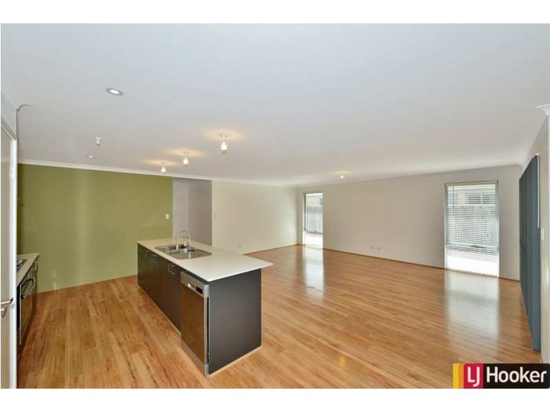 13 Scarab Court, Halls Head WA 6210