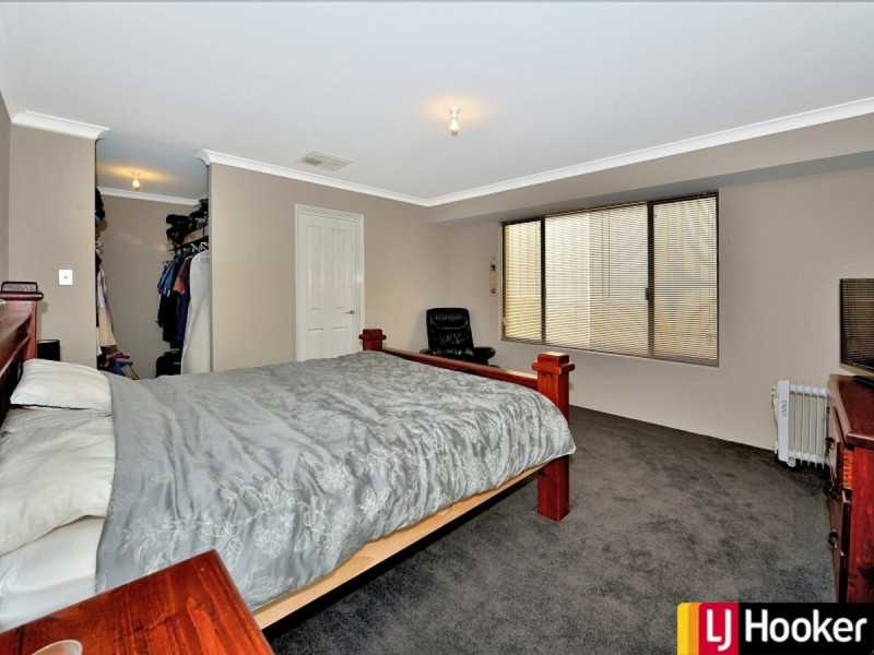 28 Broadmoor Loop, Meadow Springs WA 6210