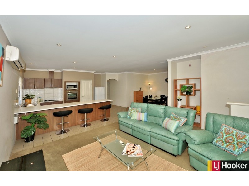 7/6 Valley Road, Halls Head WA 6210