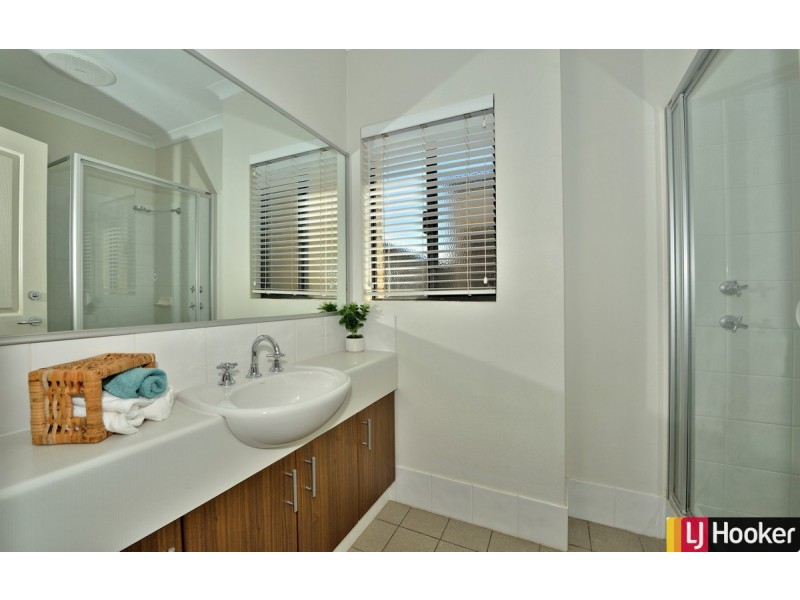 7/6 Valley Road, Halls Head WA 6210