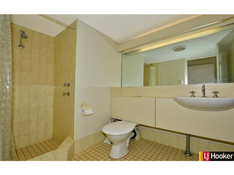 14/6A Valley Road, Halls Head WA 6210