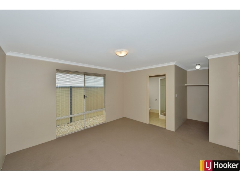 31 Newbridge Street, Meadow Springs WA 6210