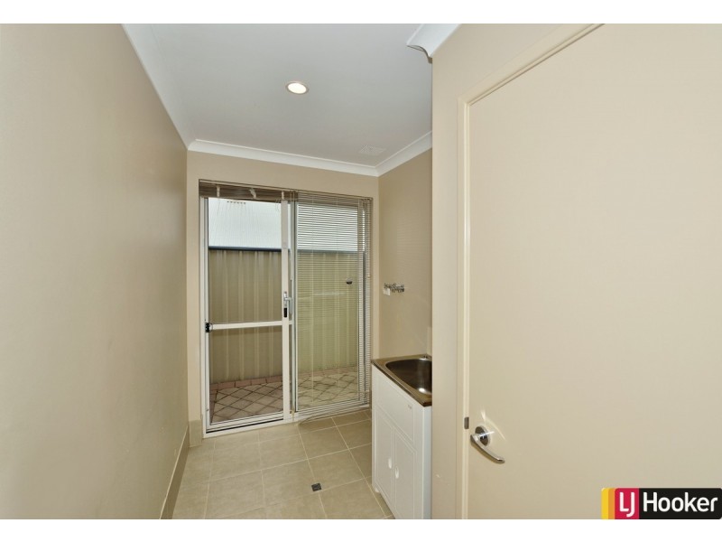 31 Newbridge Street, Meadow Springs WA 6210