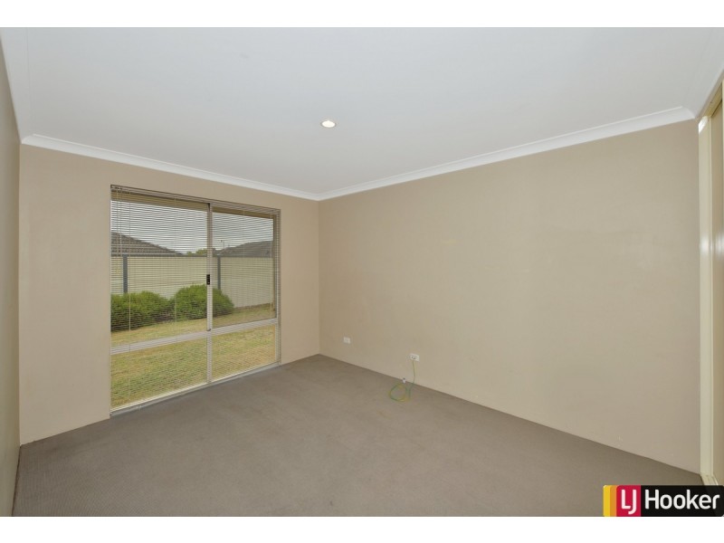 31 Newbridge Street, Meadow Springs WA 6210