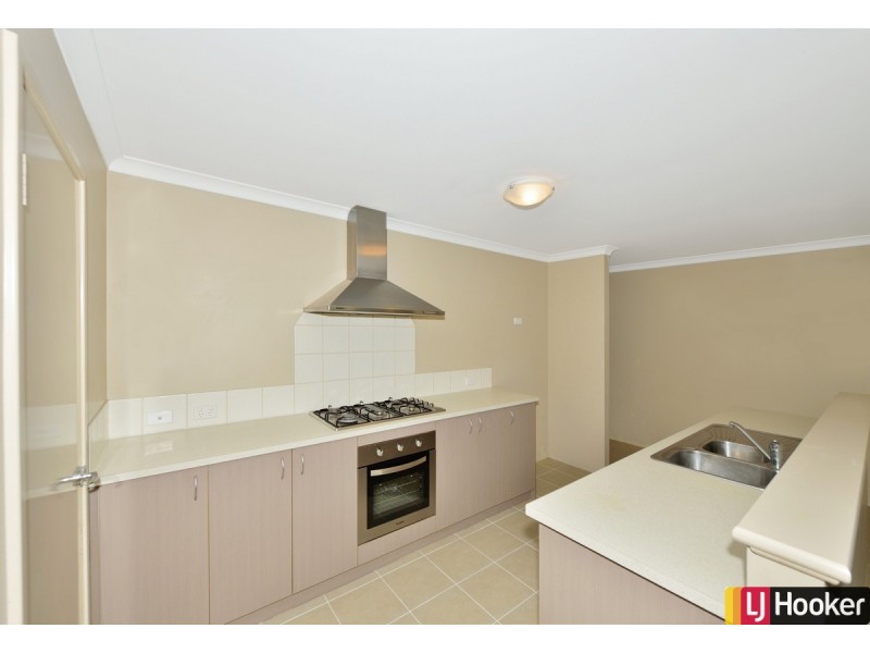 31 Newbridge Street, Meadow Springs WA 6210