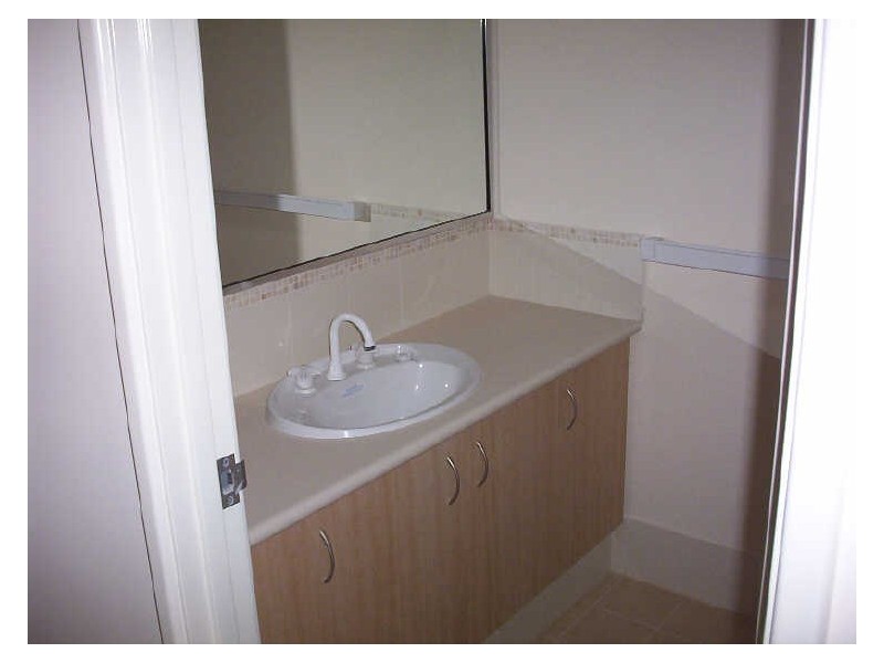 4/6 Churchill Avenue, Dudley Park WA 6210