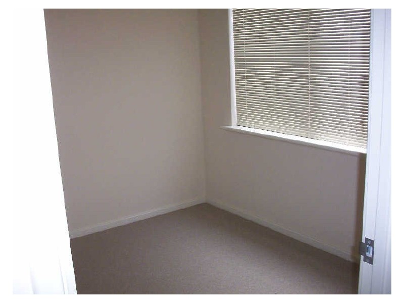 4/6 Churchill Avenue, Dudley Park WA 6210