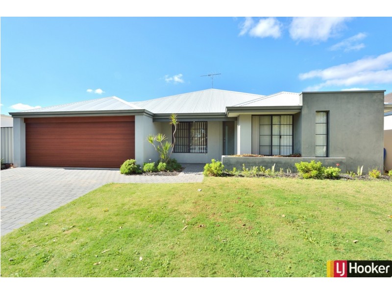 33 Jester Parkway, Meadow Springs WA 6210