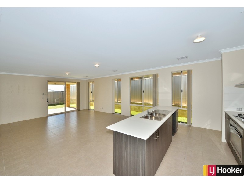 52 Greenville Vista, Meadow Springs WA 6210