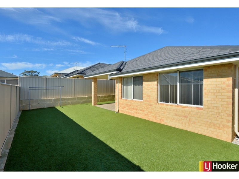 52 Greenville Vista, Meadow Springs WA 6210