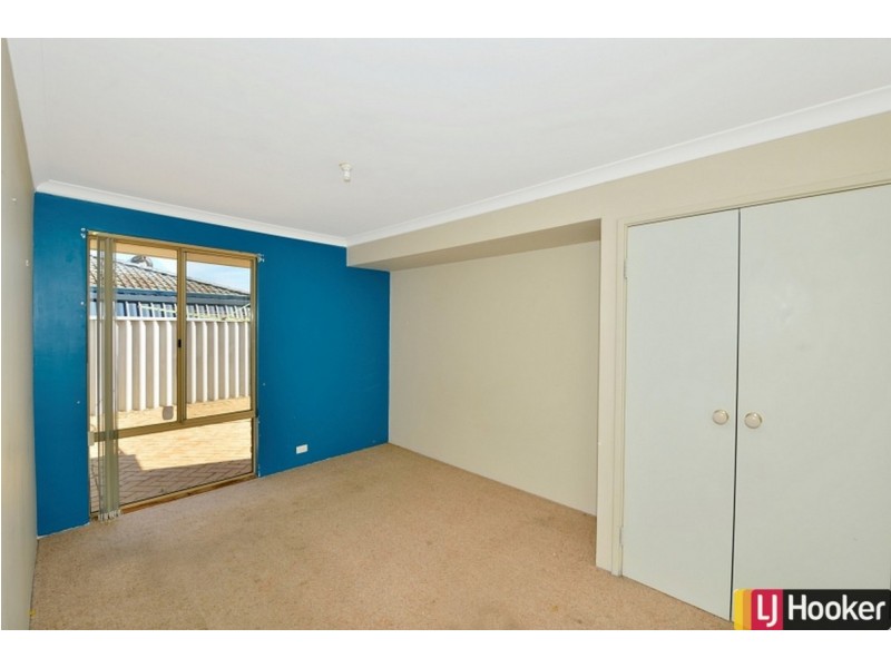 25 Balranald Street, Dudley Park WA 6210