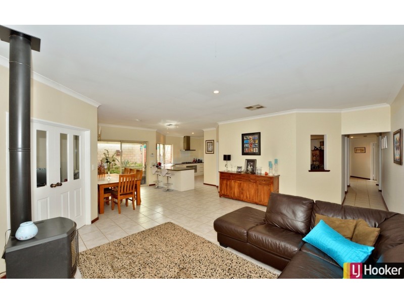 16 Fremont Crescent, Secret Harbour WA 6173
