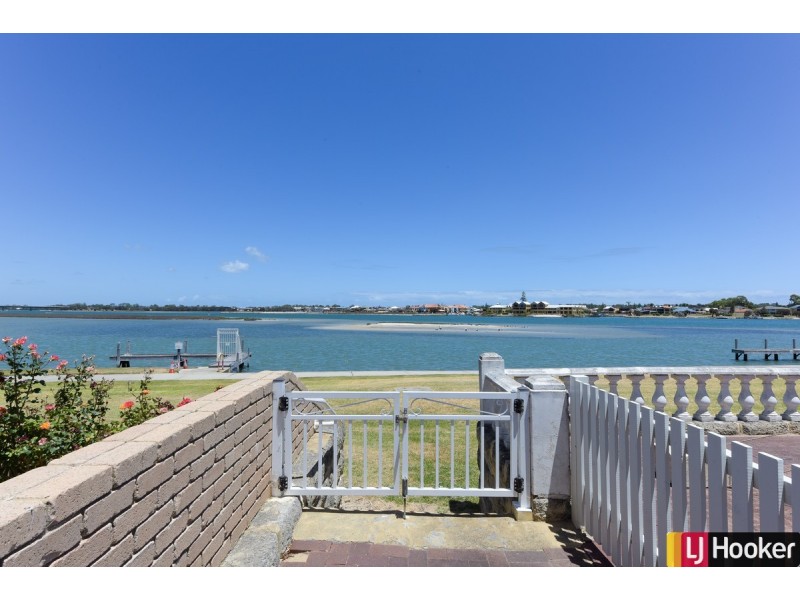 9/11 Leslie Street, Dudley Park WA 6210