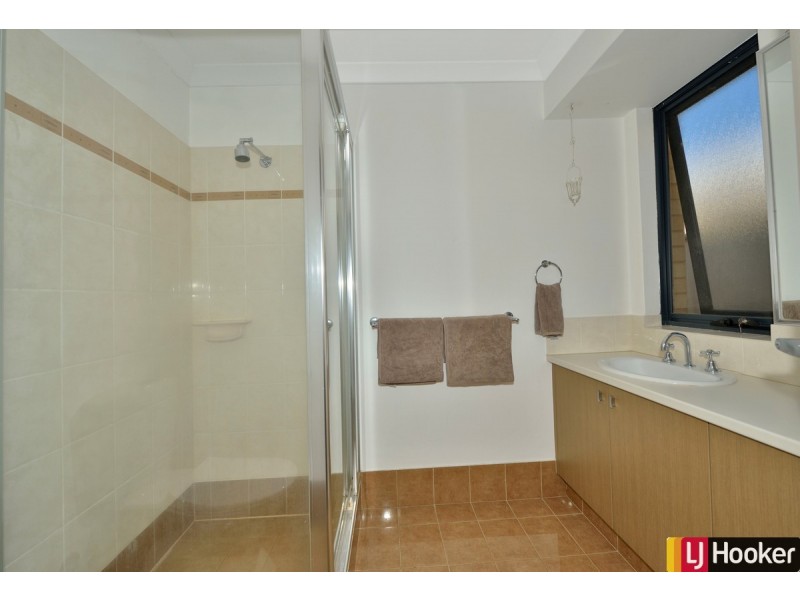 7 Nuchea Vista, Lakelands WA 6180