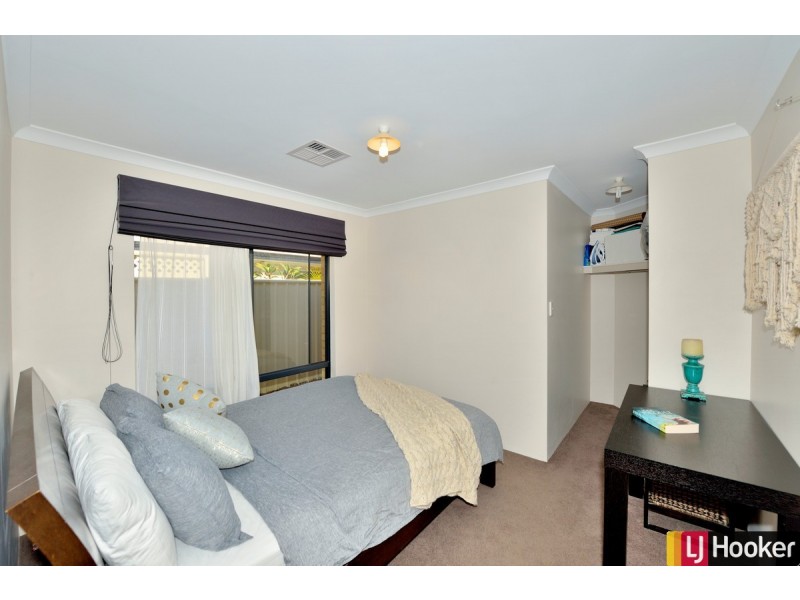 7 Nuchea Vista, Lakelands WA 6180