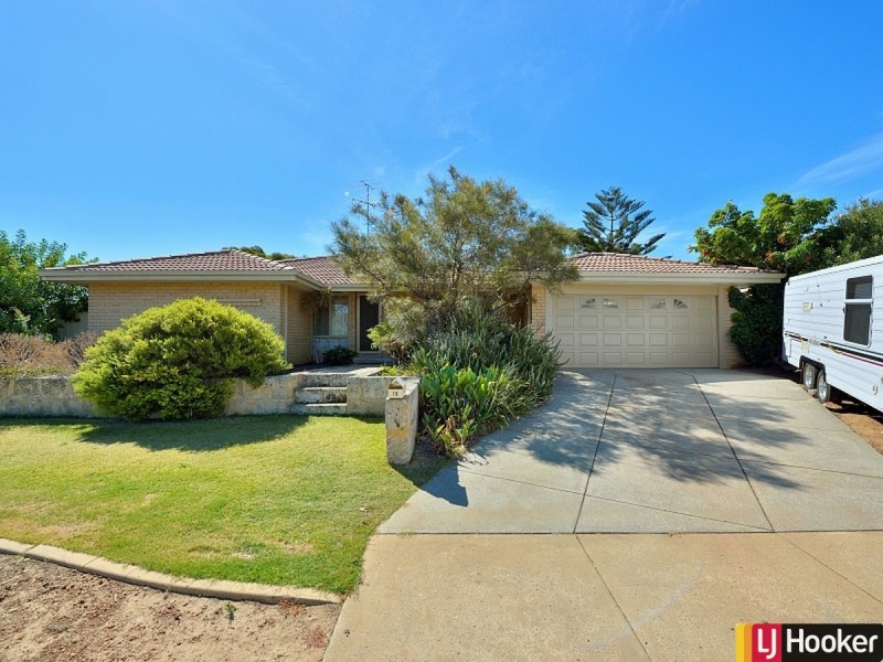 18 Magnolia Rise, Halls Head WA 6210