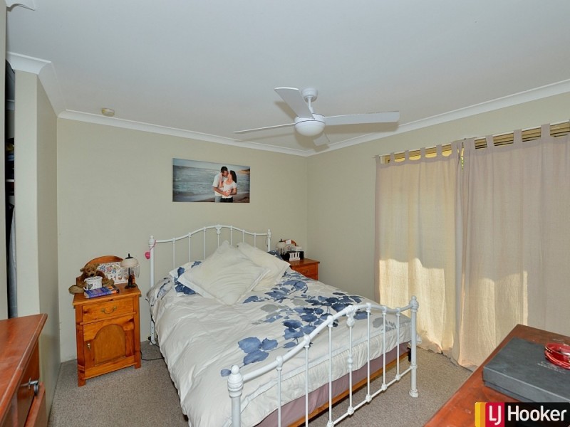 18 Magnolia Rise, Halls Head WA 6210