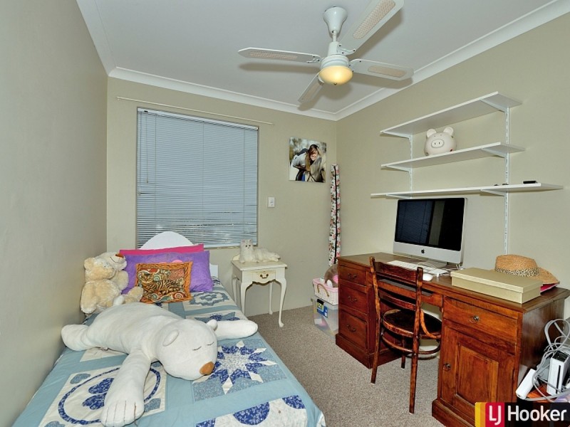 18 Magnolia Rise, Halls Head WA 6210