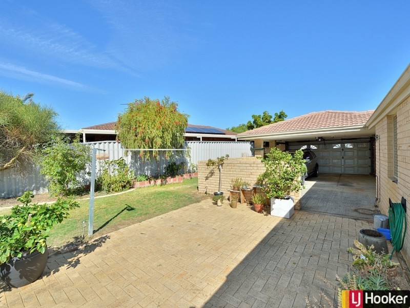 18 Magnolia Rise, Halls Head WA 6210