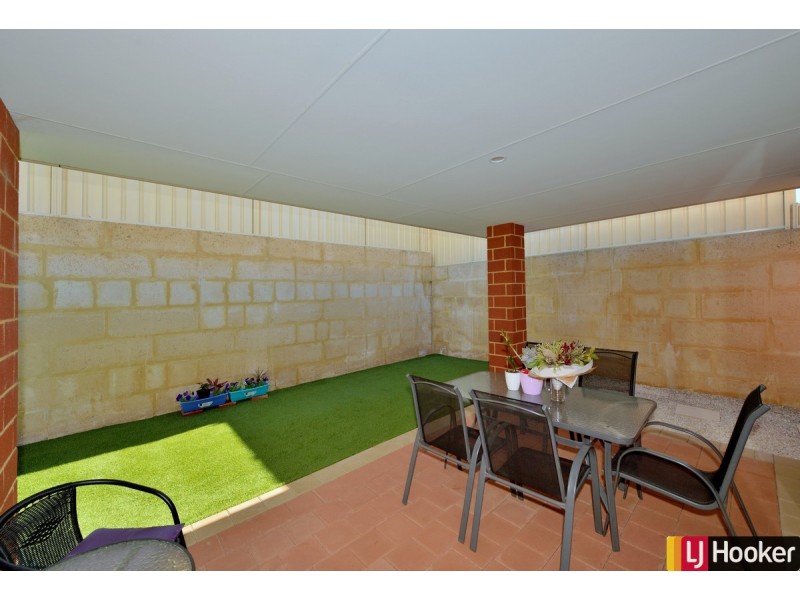 65 Warburton Trail, Lakelands WA 6180