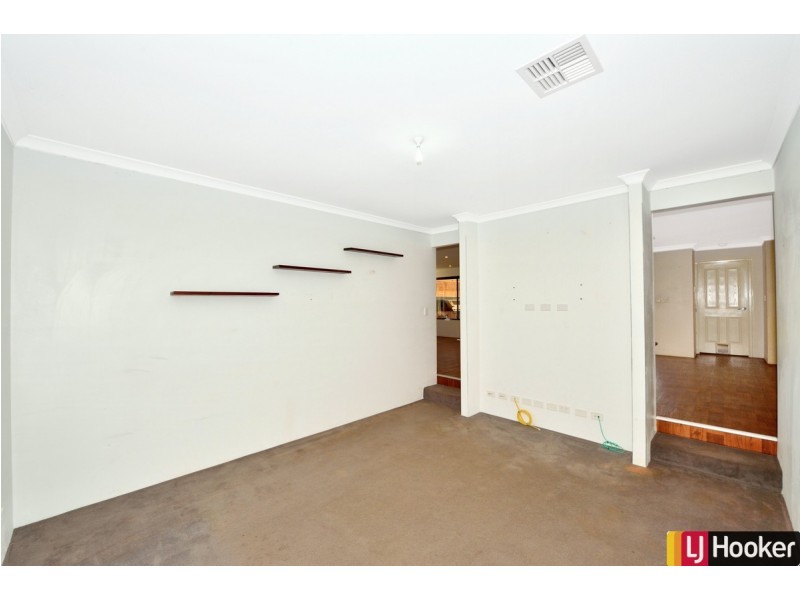 6 Pelora View, Lakelands WA 6180