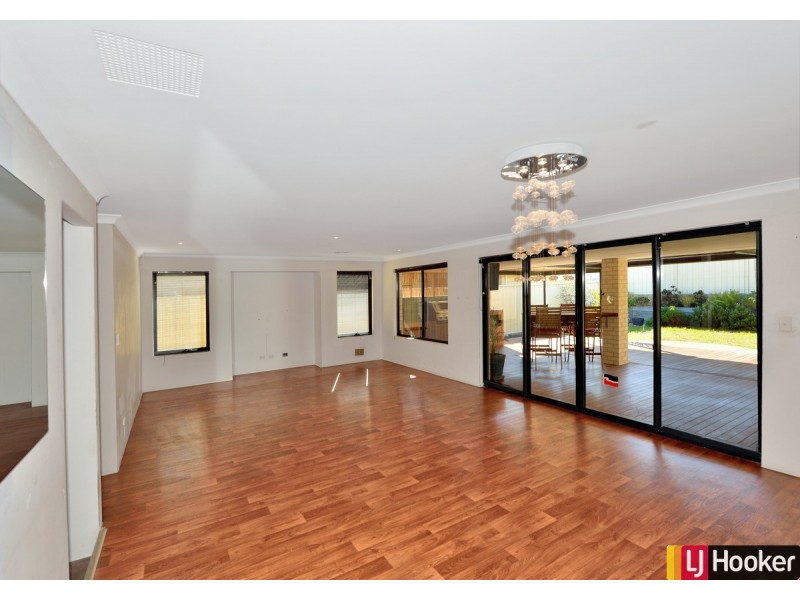 6 Pelora View, Lakelands WA 6180