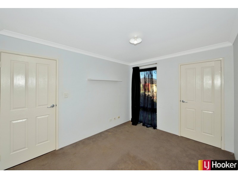 6 Pelora View, Lakelands WA 6180