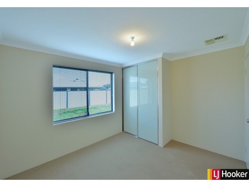 6 Brackenridge Ramble, Meadow Springs WA 6210