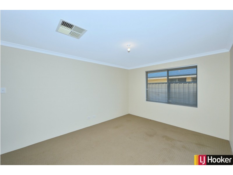 6 Brackenridge Ramble, Meadow Springs WA 6210