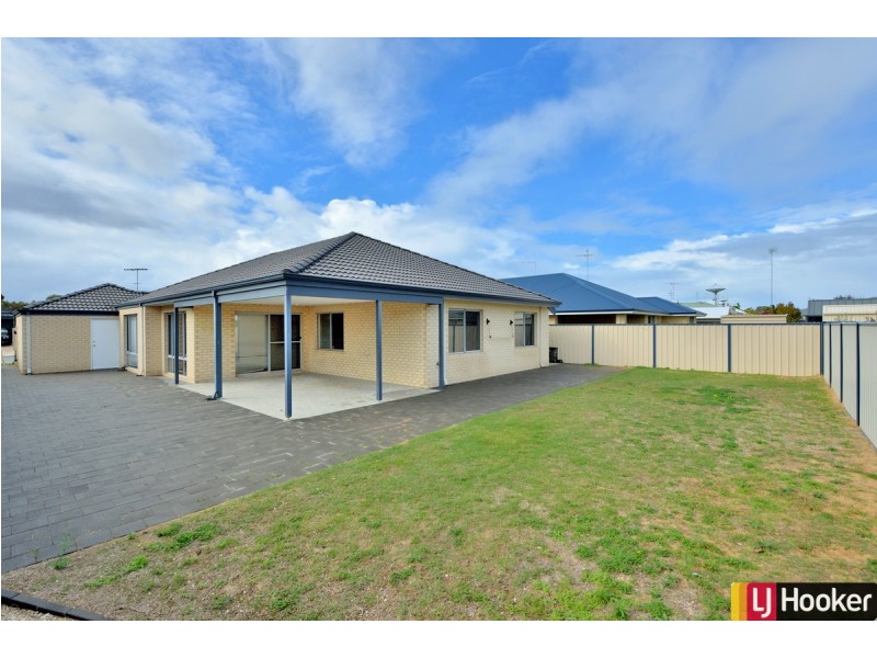 6 Brackenridge Ramble, Meadow Springs WA 6210