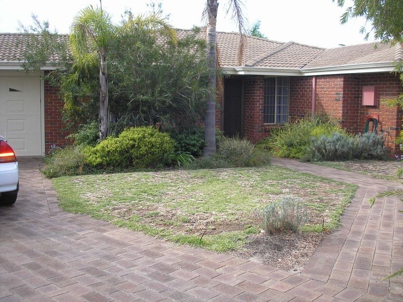 4 Lacebark Court, Halls Head WA 6210