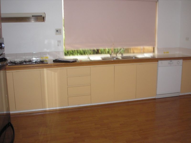 4 Lacebark Court, Halls Head WA 6210