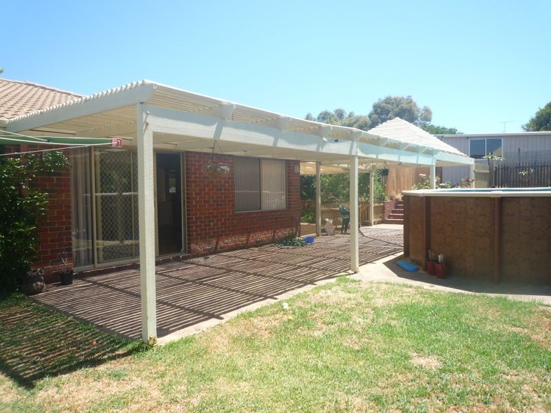 4 Lacebark Court, Halls Head WA 6210