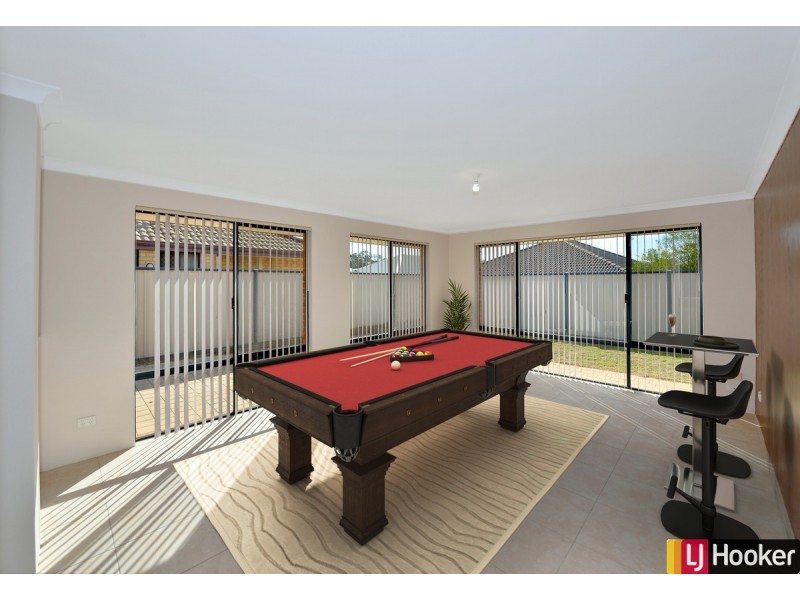 13 Moonbrook Way, Meadow Springs WA 6210