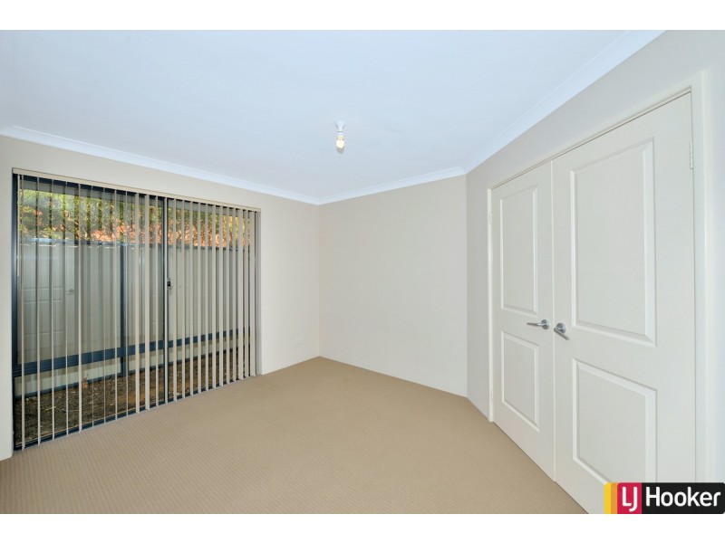 13 Moonbrook Way, Meadow Springs WA 6210