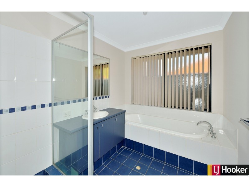 13 Moonbrook Way, Meadow Springs WA 6210