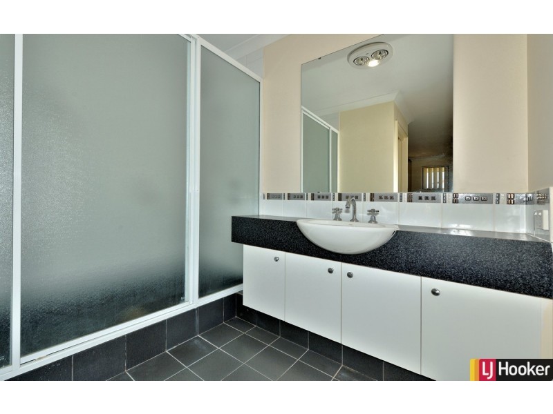 25 Nankeen Approach, Dudley Park WA 6210