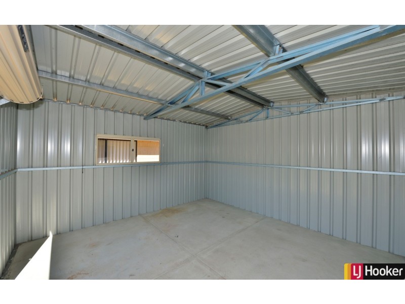 25 Nankeen Approach, Dudley Park WA 6210