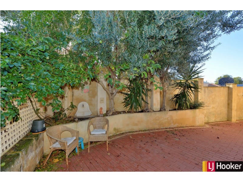 26 Mercedes Avenue, Falcon WA 6210