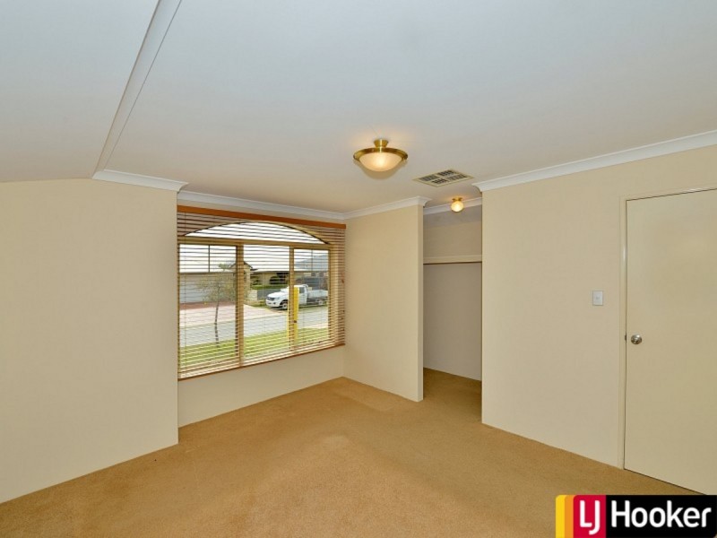 41 Waratah Circle, Halls Head WA 6210