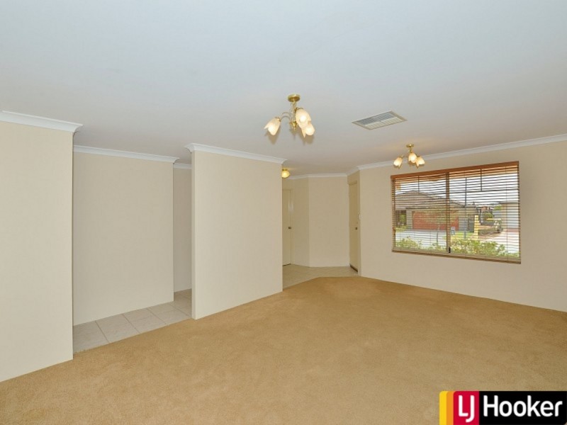 41 Waratah Circle, Halls Head WA 6210