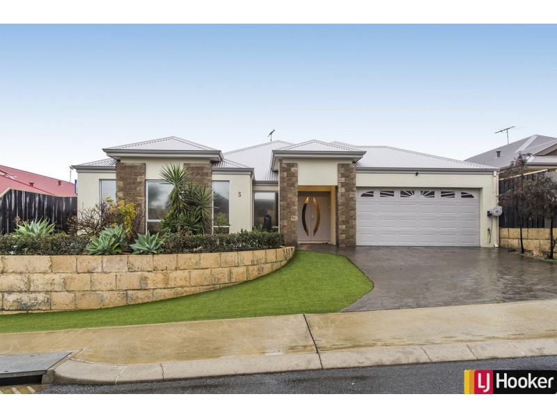 5 Carissa Turn, Halls Head WA 6210