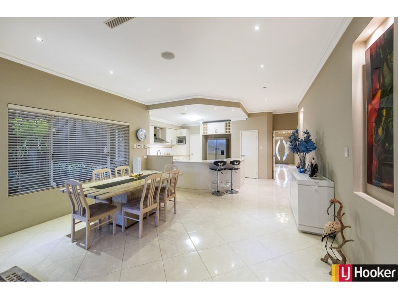 5 Carissa Turn, Halls Head WA 6210