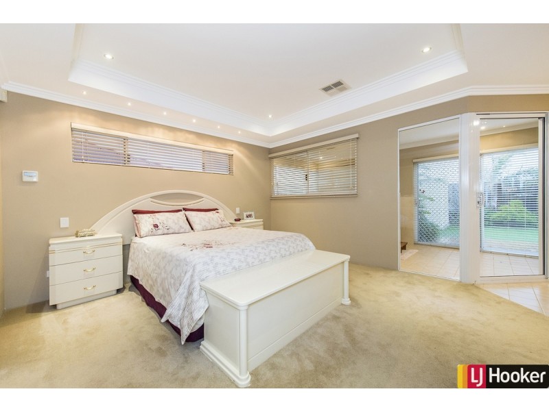 5 Carissa Turn, Halls Head WA 6210