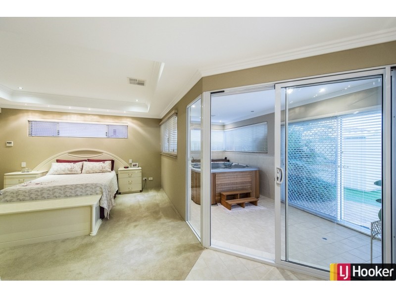 5 Carissa Turn, Halls Head WA 6210