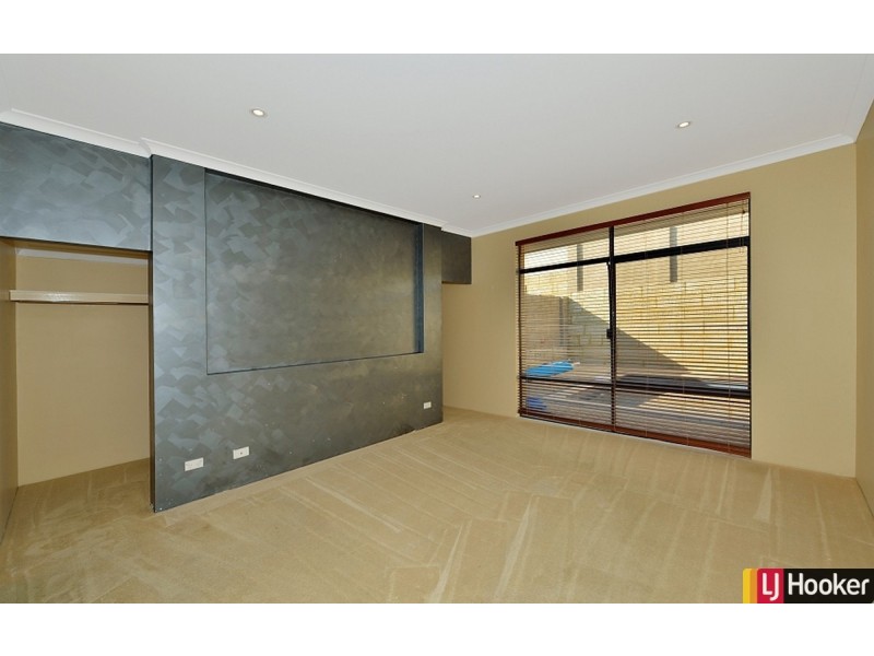 12 Northport Boulevard, Wannanup WA 6210