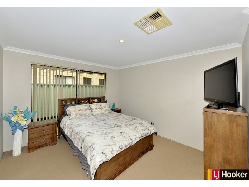 14 Tangier Parkway, Port Kennedy WA 6172