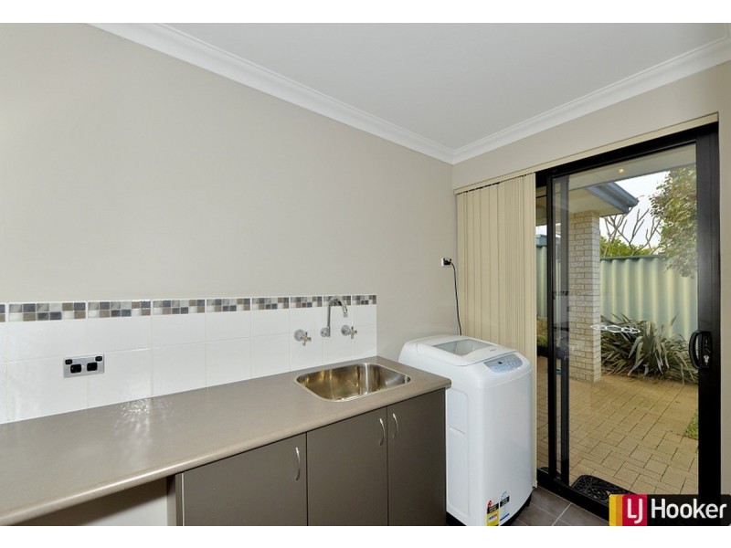 14 Tangier Parkway, Port Kennedy WA 6172